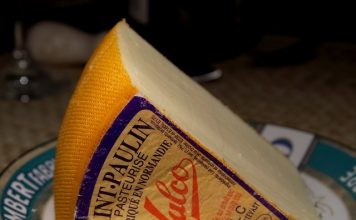 Want To Eat Out? Here Are Some Healthy Take Out Food Options