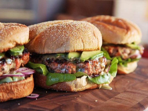 Juicy-Burgers-With-Creamy-Avocado-And-Feta