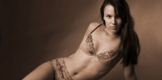 Different Type Of Bras For Smaller Breast (Purchasing Right Bra) bras for smaller breast