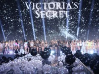 Models display creations at the end of the Victoria's Secret fashion show in London, Tuesday, Dec. 2, 2014. (Photo by Joel Ryan/Invision/AP)