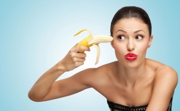 How Many Calories Are In A Banana? how many calories are in a banana