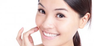 Benefits of Hydrogen Peroxide Teeth Whitening hydrogen peroxide teeth whitening