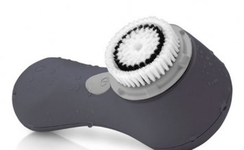 Clarisonic Mia 1 Facial Sonic Cleansing System Review clarisonic mia 1