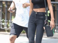 Willow Smith in High Waisted Skinny Jeans
