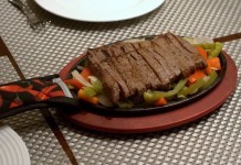 Lodge LFSR3 Pre-Seasoned Fajita Set Review lodge lfsr3