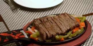 Lodge LFSR3 Pre-Seasoned Fajita Set Review lodge lfsr3