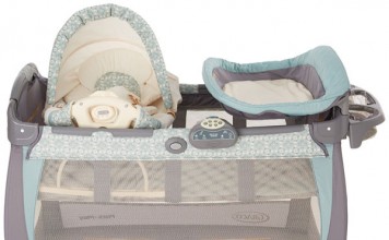 Graco Pack ‘n Play Playard, Winslet Review Graco Pack 'n Play Playard with Cuddle Cove Rocking Seat